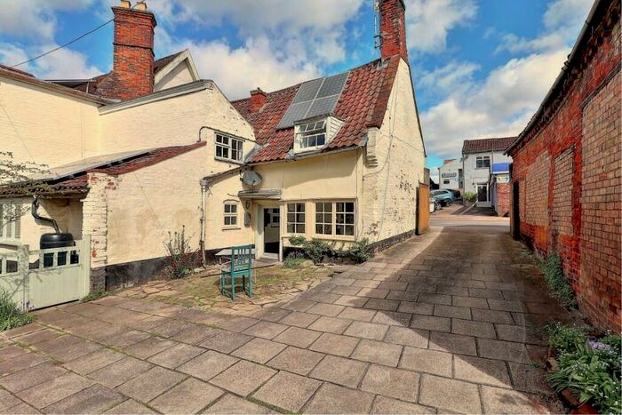 3 Bedroom Cottage To Rent In Quay Street, Halesworth, Suffolk, IP19