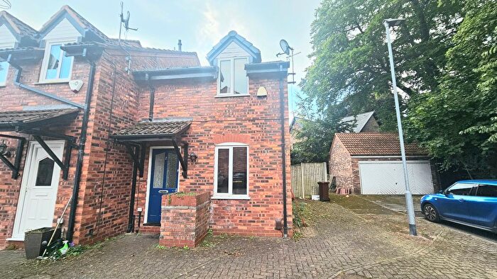 3 Bedroom Property To Rent In Adamson Gardens, Manchester, M20