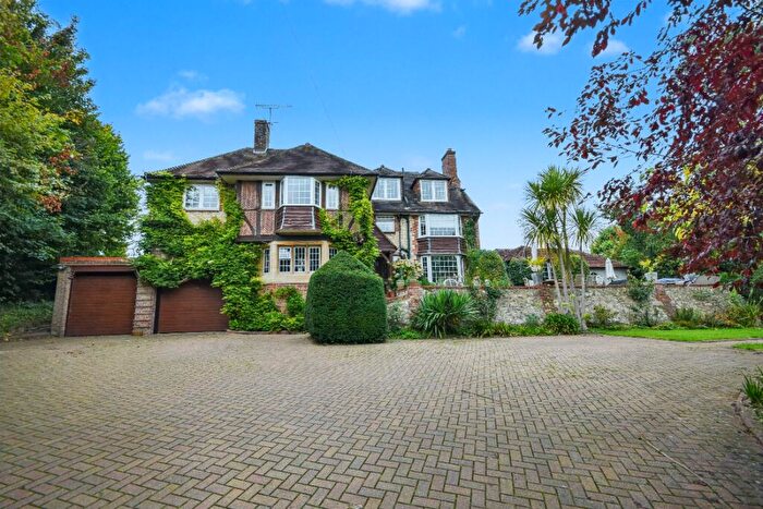 7 Bedroom Character Property For Sale In Crondall Lane, Farnham, Surrey, GU9