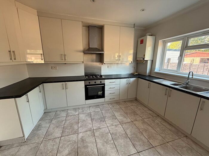 3 Bedroom Terraced House To Rent In Southall, UB2