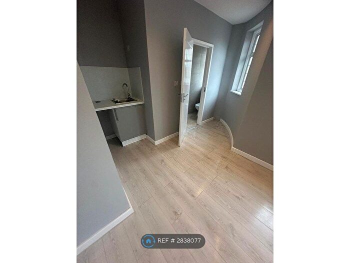 Studio To Rent In Courtland Road, Oxford, OX4