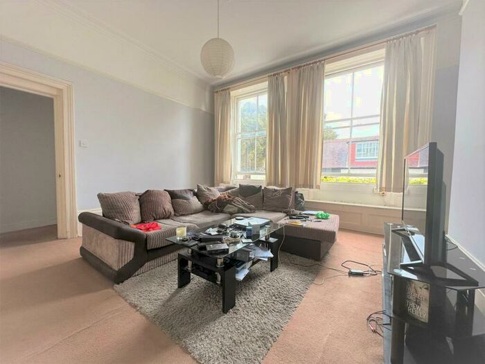 1 Bedroom Apartment To Rent In Lower Teddington Road, Kingston Upon Thames, KT1