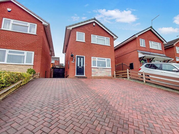 3 Bedroom Detached House For Sale In Hillside Avenue, Kidsgrove, Stoke-On-Trent, ST7