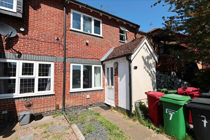 1 Bedroom Maisonette For Sale In Filey Spur, Cippenham, SL1