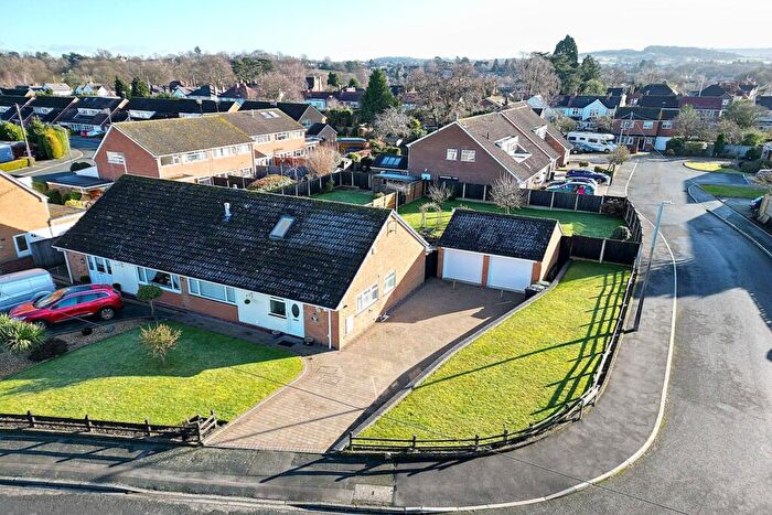 4 Bedroom Bungalow For Sale In Belbroughton Road, Stourbridge, DY8