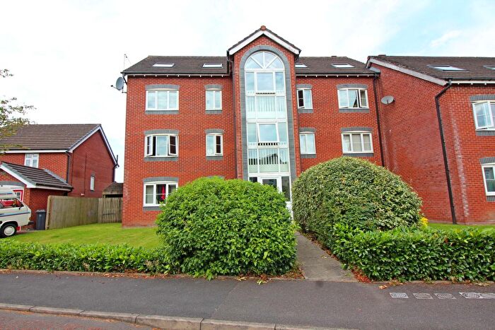 2 Bedroom Flat To Rent In Grasmere Drive, Bury, BL9