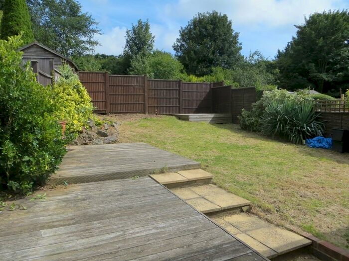 3 Bedroom Flat To Rent In Hillside Way Brighton, BN2