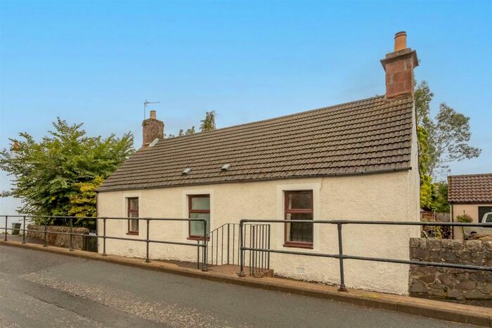 2 Bedroom Detached Bungalow For Sale In Back Dykes, Abernethy, Perth, PH2
