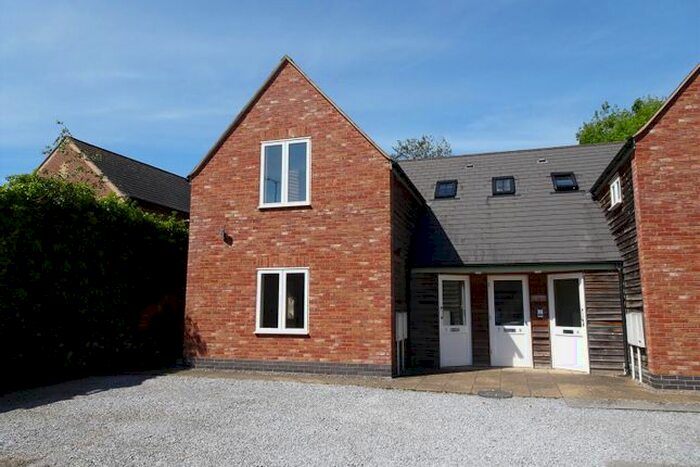 2 Bedroom Flat To Rent In Staplegrove Road, Taunton, TA1