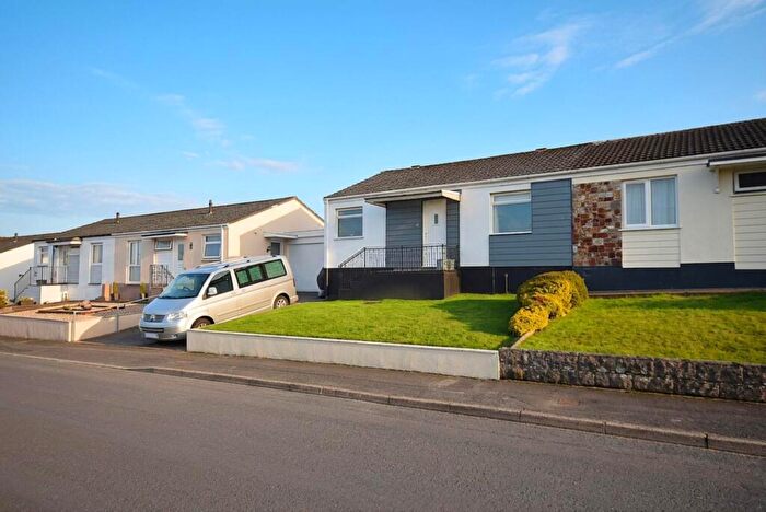3 Bedroom Semi Detached House To Rent In Cedar Way, Bideford, EX39