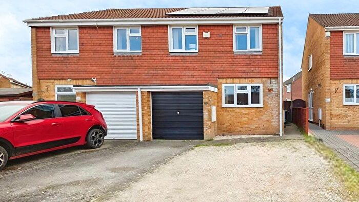 3 Bedroom Semi-Detached House For Sale In Lancaster Road, Yate, South Gloucestershire, BS37