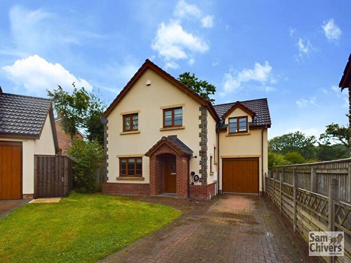 4 Bedroom Detached House For Sale In The Sidings, Clutton, BS39