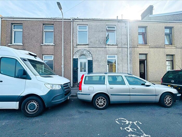 3 Bedroom Terraced House For Sale In Cornish Place, Llanelli, SA15