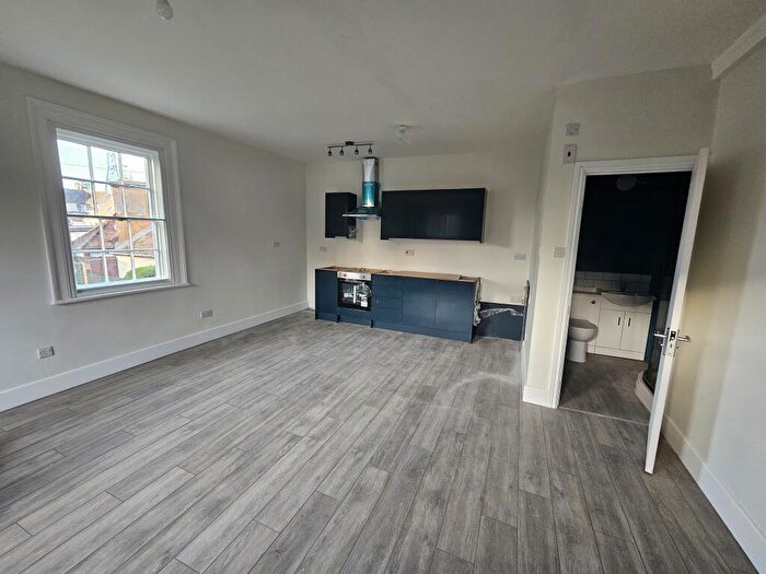 Studio To Rent In Ashford Road, Maidstone, ME14