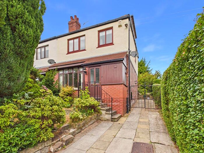4 Bedroom Semi-Detached House For Sale In Dore Road, Sheffield, S17