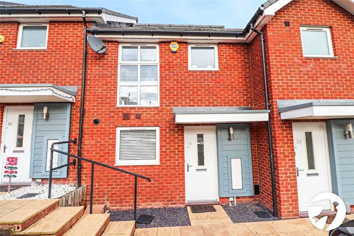 3 Bedroom Terraced House For Sale In Morris Drive, Belvedere, DA17