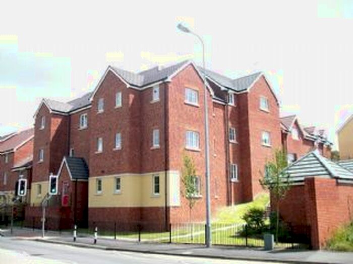 2 Bedroom Flat To Rent In Pentwyn Drive, Cardiff, CF23