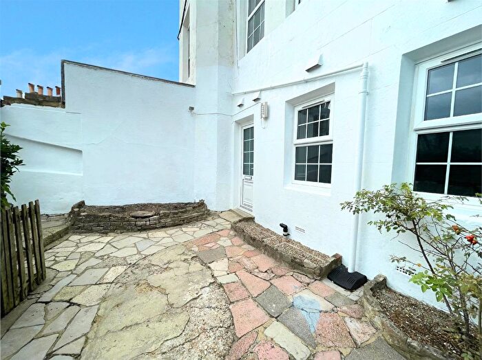 2 Bedroom Maisonette To Rent In Maze Hill, St. Leonards-On-Sea, TN38