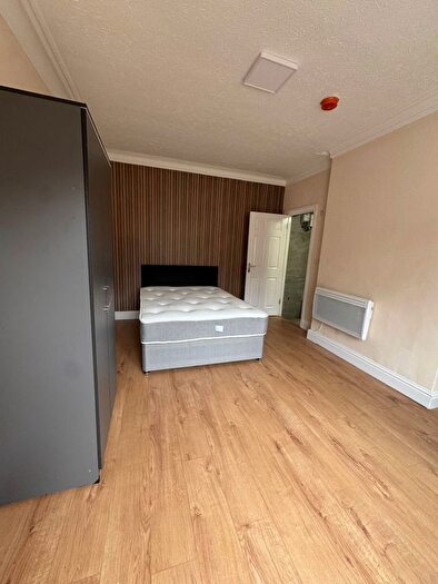 Studio To Rent In Ashburnham Road, Luton, LU1