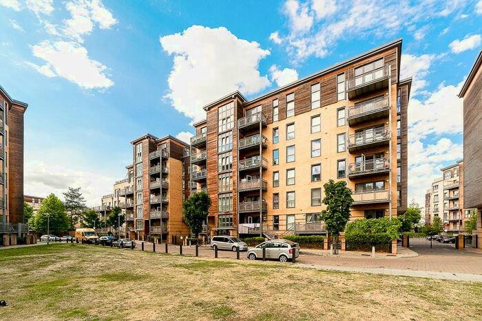 2 Bedroom Flat To Rent In Harry Zeital Way, London, E5