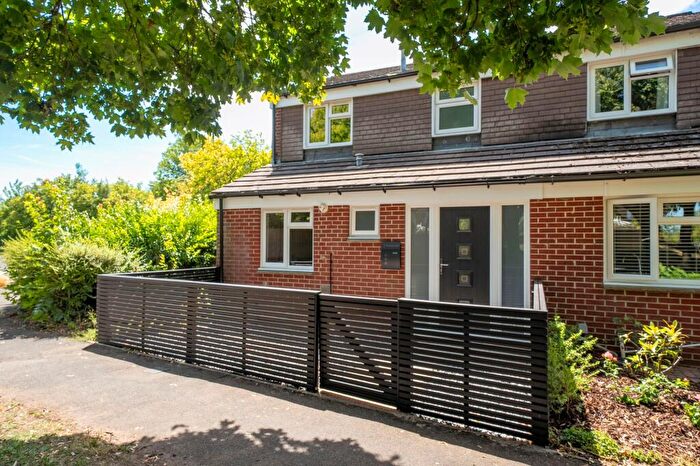 3 Bedroom End Of Terrace House For Sale In Munnings Court, Andover, SP10