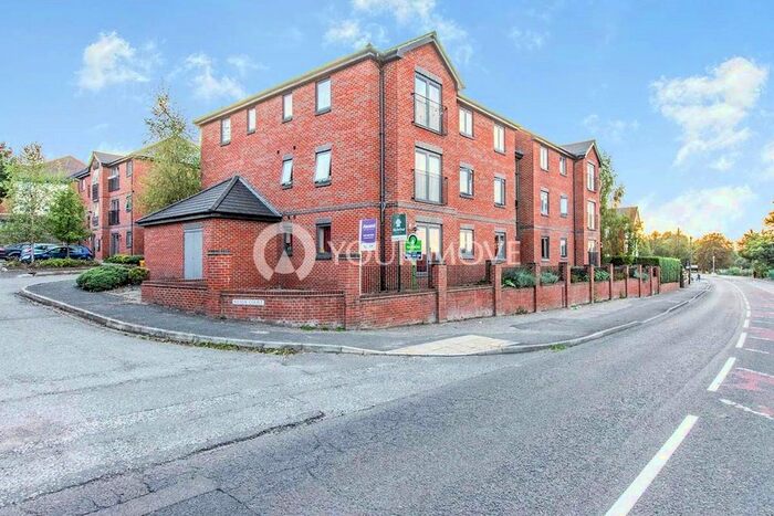 2 Bedroom Flat To Rent In Kilner Court, Denaby Main, Doncaster, South Yorkshire, DN12