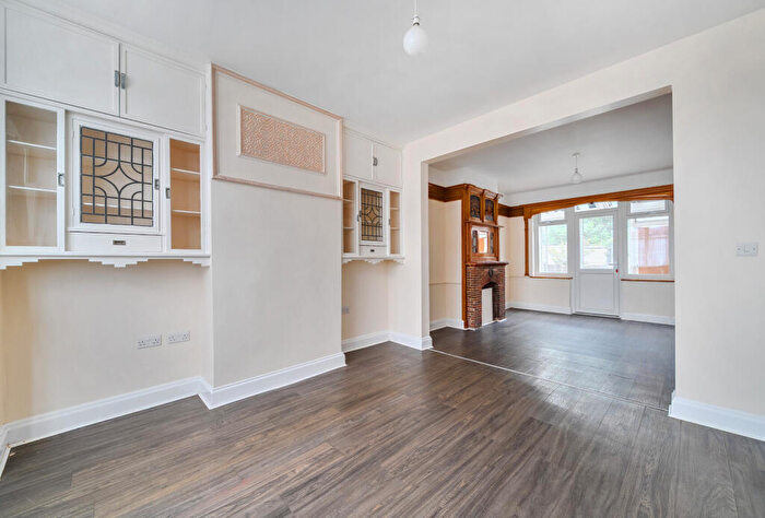 3 Bedroom Terraced House For Sale In Grosvenor Crescent, London, NW9