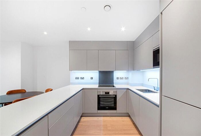 2 Bedroom Apartment To Rent In Royal Captain Court, Arniston Way, E14