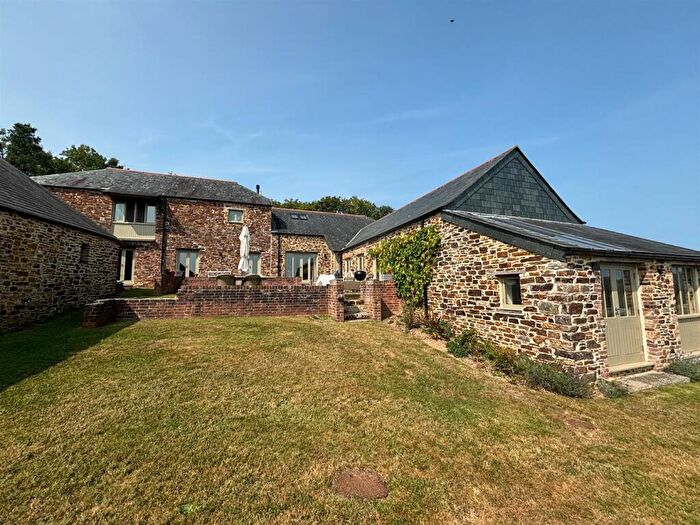 4 Bedroom Detached House To Rent In Egloskerry, PL15