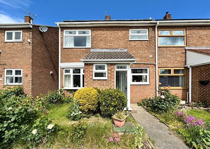 3 Bedroom End Of Terrace House For Sale In Hill View, Greatham, Hartlepool, County Durham, TS25