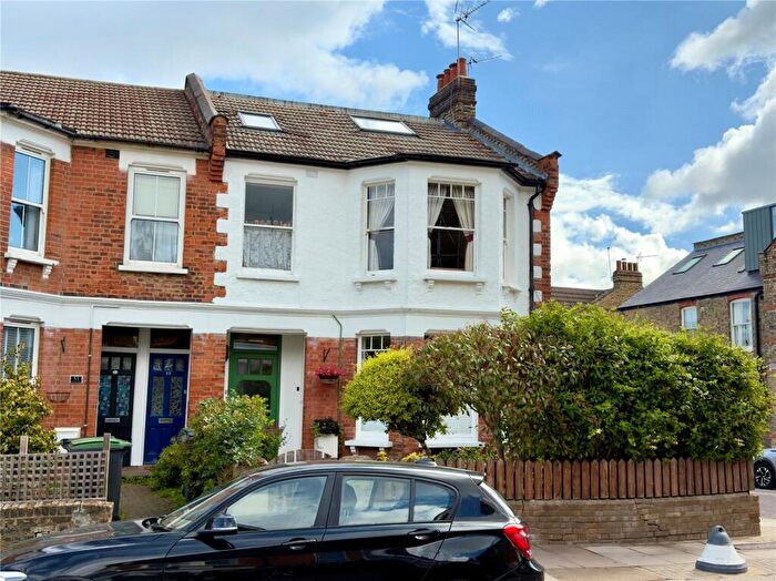 4 Bedroom Apartment For Sale In Crescent Road, Alexandra Park, N22