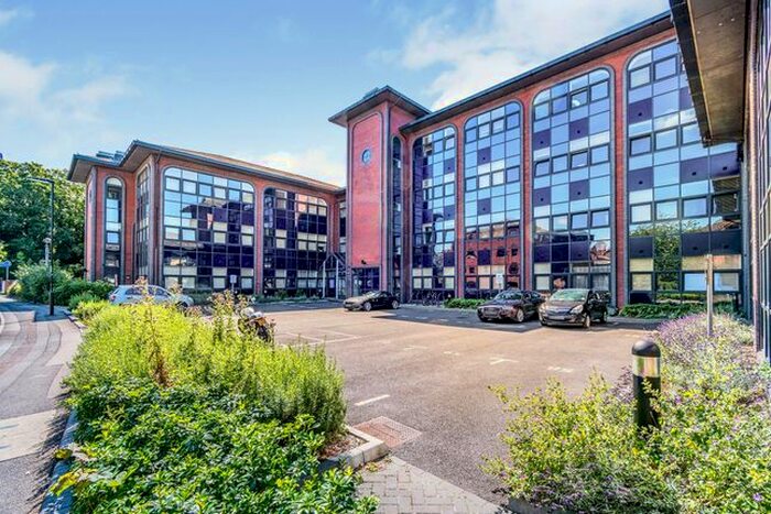 1 Bedroom Flat To Rent In Millbrook Road East, Southampton, SO15