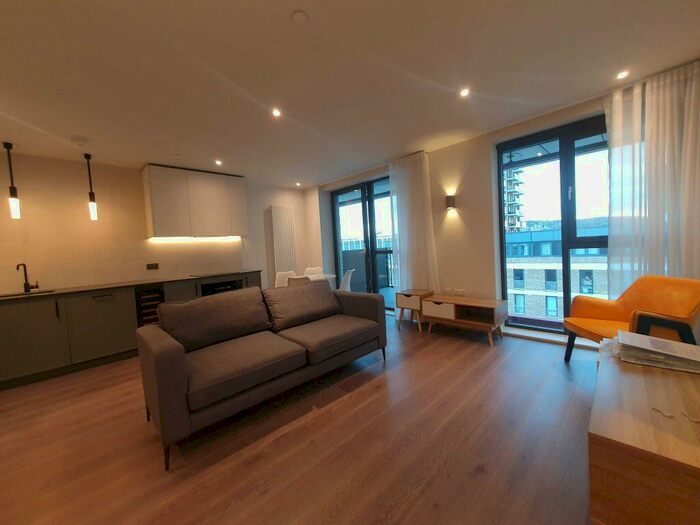 1 Bedroom Flat To Rent In Windsor Square, Woolwich, &#; Bedroom Flat, SE18