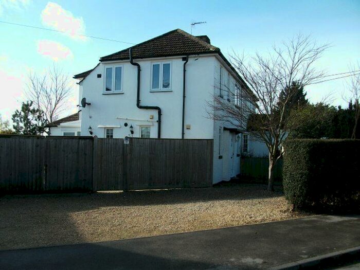 4 Bedroom Semi-Detached House To Rent In Four Bedroom Family Home, OX11