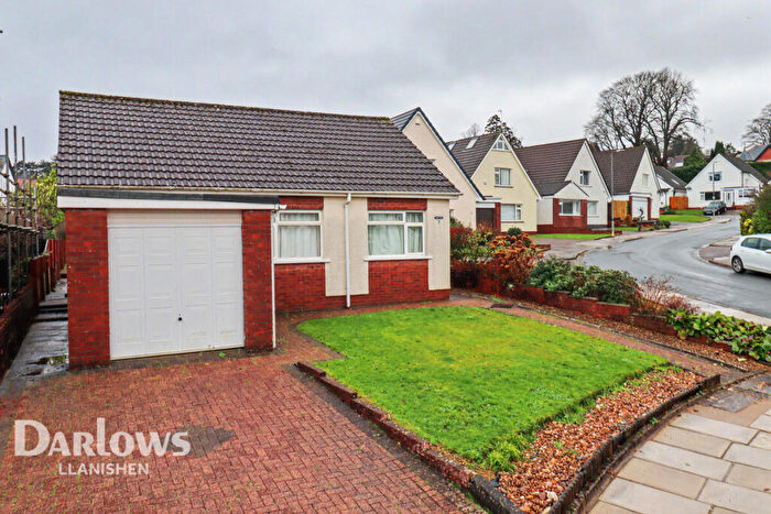 3 Bedroom Detached Bungalow For Sale In North Rise, Cardiff, CF14