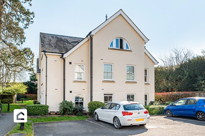2 Bedroom Apartment For Sale In Reigate Hill, Reigate, RH2