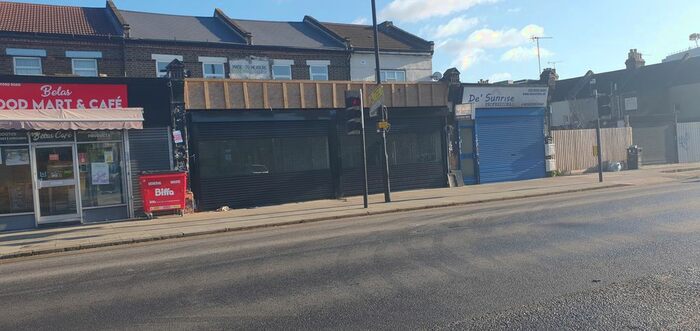 3 Bedroom Flat To Rent In Woodford Road, London, E7