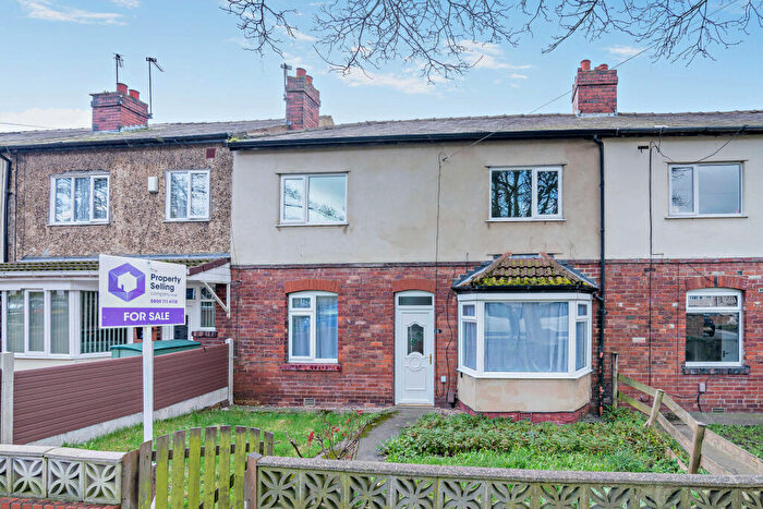 3 Bedroom Terraced House For Sale In Sycamore Avenue, Leeds, LS15