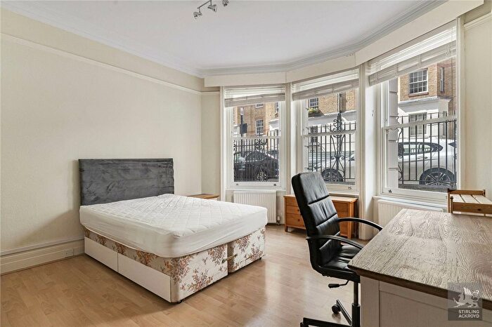 3 Bedroom Flat To Rent In Ridgmount Gardens, London, WC1E