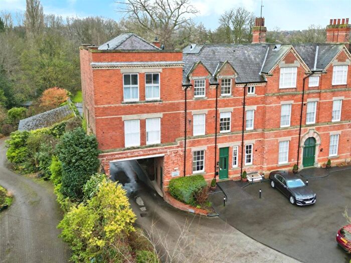 2 Bedroom Apartment For Sale In High Street, Repton, DE65