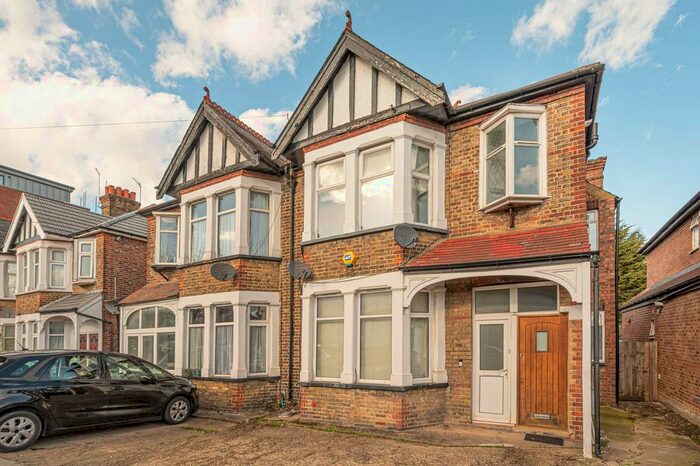 1 Bedroom Maisonette To Rent In Colindeep Lane, Colindale, London, NW9