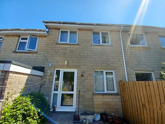 4 Bedroom House To Rent In Inverness Road, BA2