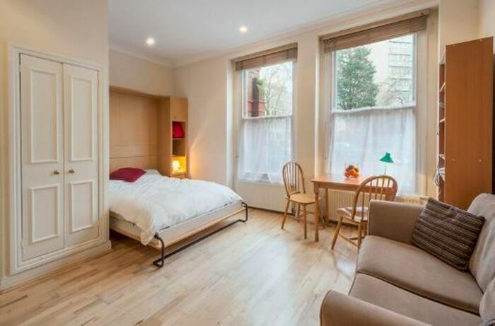 Studio To Rent In Molyneux Street, Marylebone, London, W1H