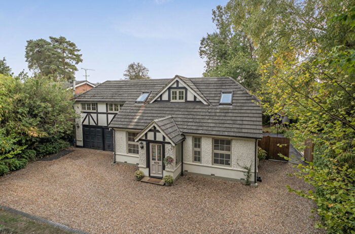 5 Bedroom Detached House For Sale In Sandhurst Road, Finchampstead, Wokingham, Berkshire, RG40