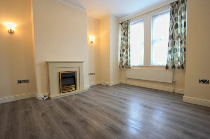 3 Bedroom Flat To Rent In Miller Road, Colliers Wood, SW19