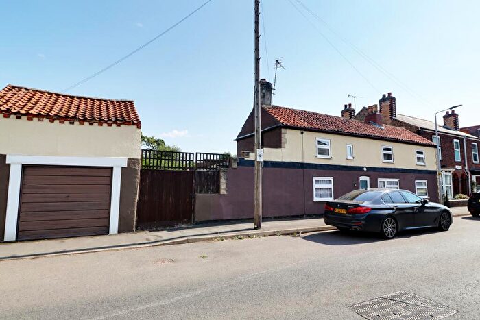 3 Bedroom Detached House For Sale In High Street, Owston Ferry, Lincolnshire, DN9