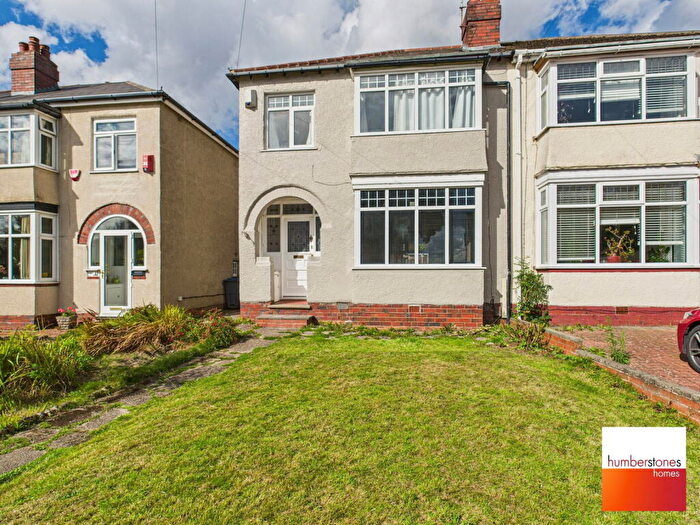 3 Bedroom Semi-Detached House To Rent In Quinton Lane, Quinton, B32