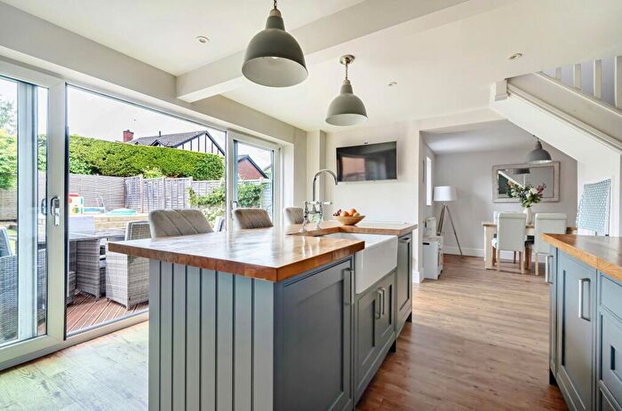 3 Bedroom Detached House For Sale In St. Austell Close, Nailsea, BS48
