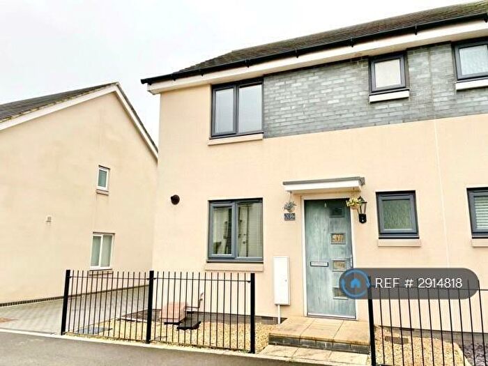 3 Bedroom Semi-Detached House To Rent In Wood St, Bristol, BS34