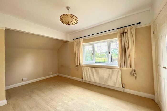 3 Bedroom Semi-Detached House For Sale In Wood Lane West, Adlington, Macclesfield, SK10